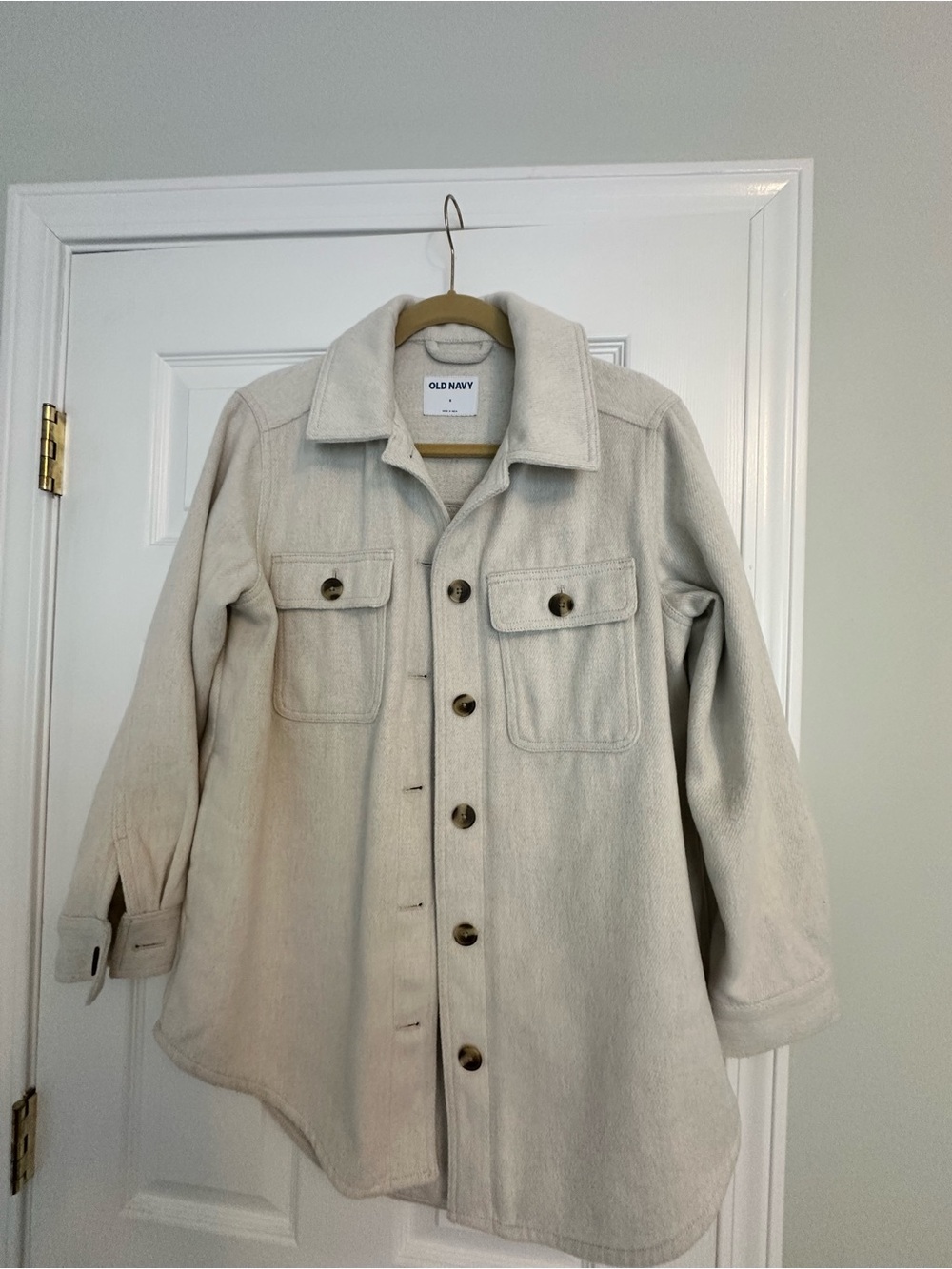 Old Navy Cream Button-Front Shacket